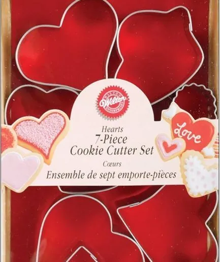 7 Cortadores Metálicos para Galletas Corazones Wilton